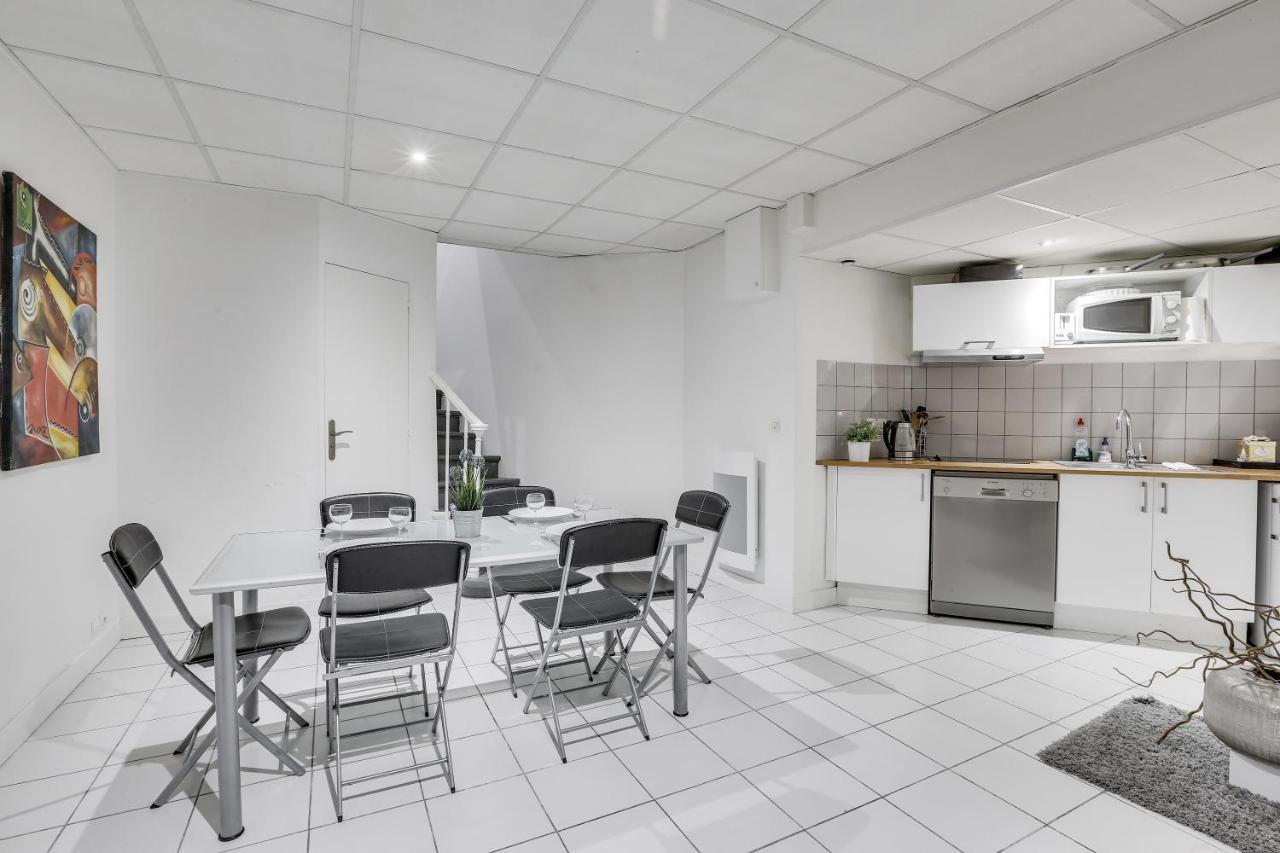 Triplex In Boulevard De Magenta By Guestready Lägenhet Paris Exteriör bild
