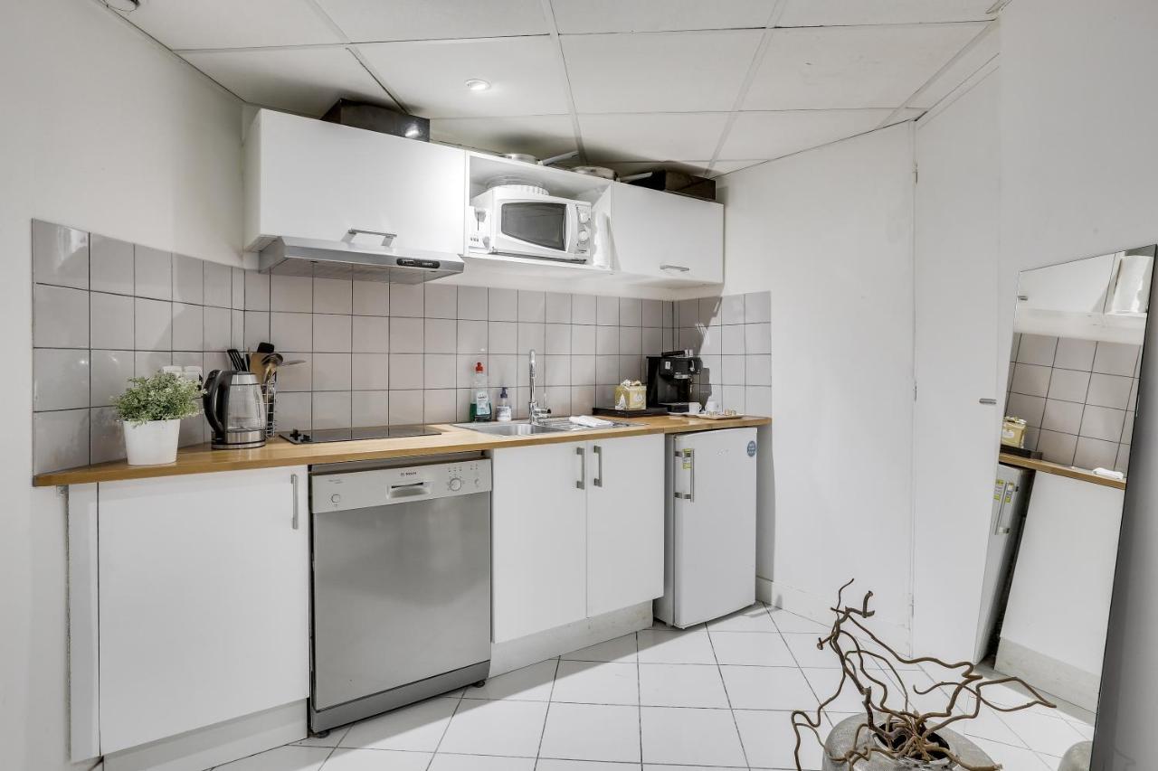 Triplex In Boulevard De Magenta By Guestready Lägenhet Paris Exteriör bild