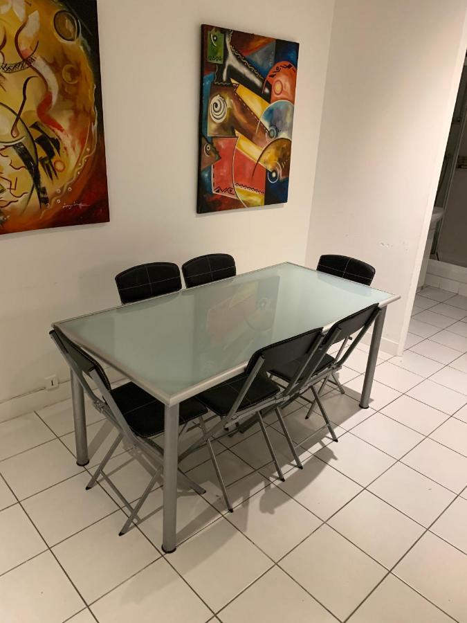 Triplex In Boulevard De Magenta By Guestready Lägenhet Paris Exteriör bild